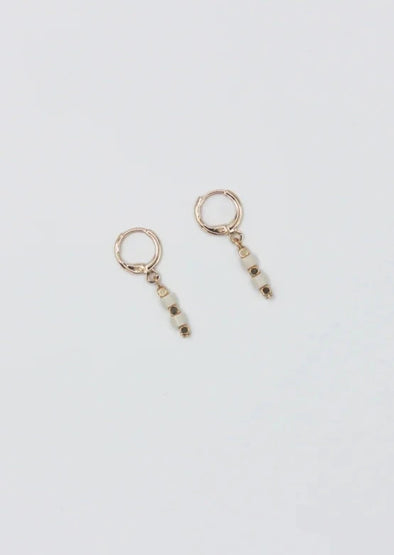 Harvestclub-harvest-club-leuven-studio-nok-nok-earring-petites-02-beige