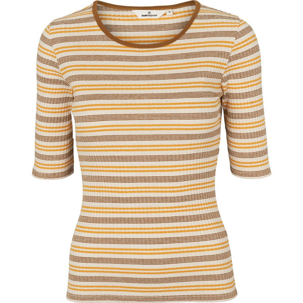 harvestclub-harvest-club-leuven-basic-apparel-naomi-t-shirt-birch-terpande-artisan-s-gold