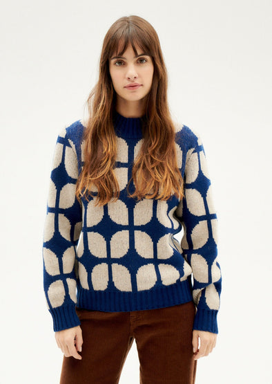 harvestclub-harvest-club-leuven-thinking-mu-ops-knitted-sweater-wallpaper-blue
