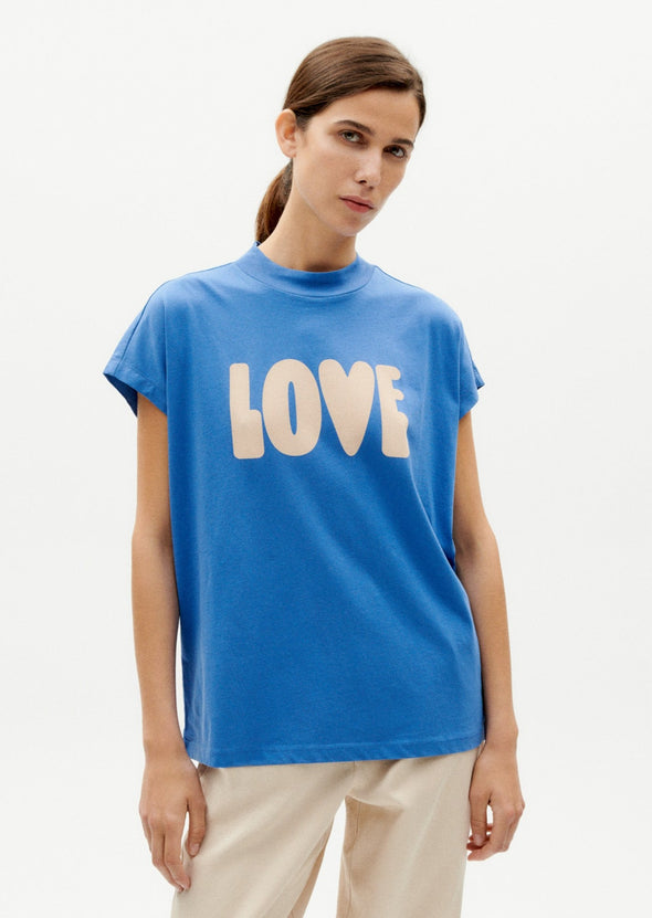 Harvestclub-Harvest-club-Leuven-thinking-mu-love-ecru-volta-t-shirt-heritage-blue