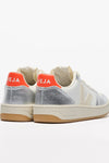VEJA V-10 leather • white • pierre • silver