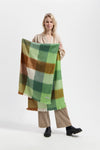 harvest-club-harvestclub-alpacaloca-leuven-622BlockedScarfCamel_Emerald_LimestoneGreen