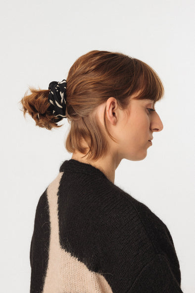 harvest-club-harvestclub-leuven-skfk-parpaila-gots-scrunchie