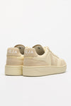VEJA V-90 leather • cashew • oat