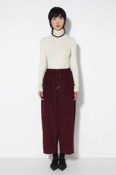 harvest-club-leuven-2612-pa-wi_esther_pants_wine_rita_row_women_aw25_1