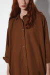harvest-club-leuven-2638-cm-ta_morris_shirt_tobacco_rita_row_women_aw25_5
