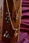harvestclub-harvest-club-leuven-a-beautiful-story-abeautifulstory-convinced-garnet-necklace-gold-plated-3
