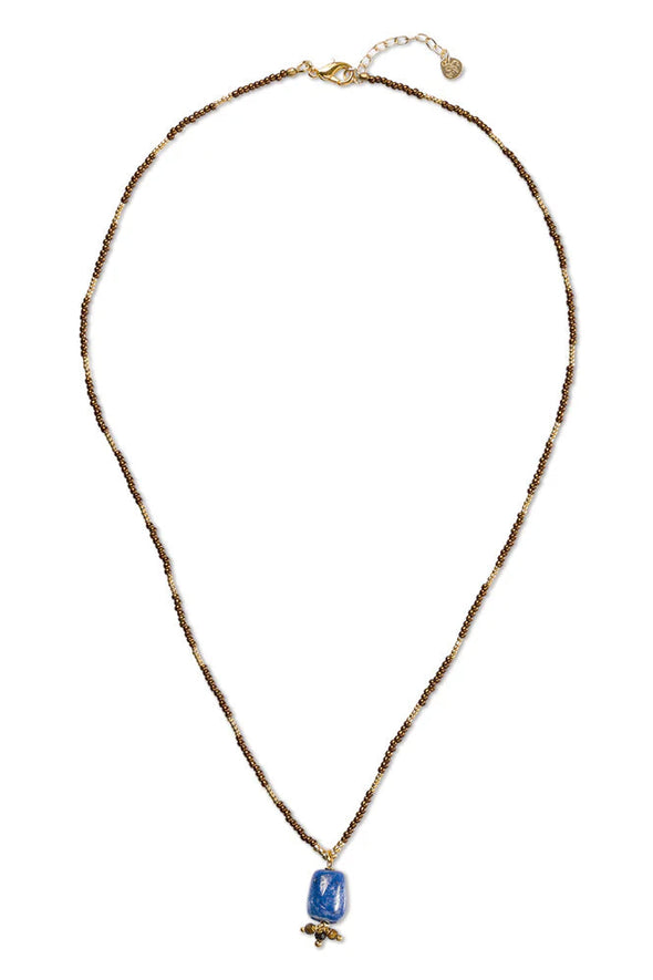 harvestclub-harvest-club-leuven-a-beautiful-story-abeautifulstory-fabulous-lapis-lazuli-tiger-eye-necklace-gold-colored-1