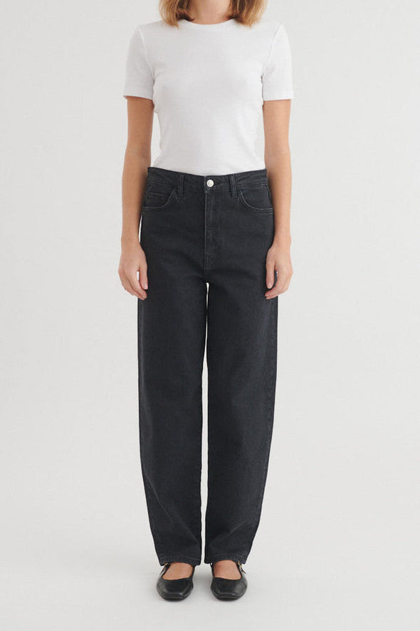 harvestclub-harvest-club-leuven-basic-apparel-ea-jeans-black-1