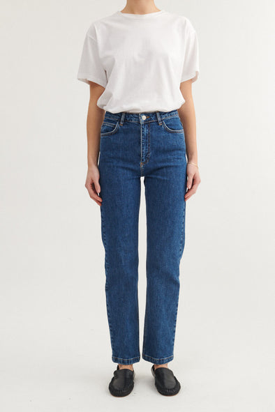 harvestclub-harvest-club-leuven-basicapparel-basic-apparel-ellen-jeans-mid-blue-1