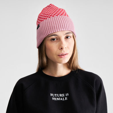 DEDICATED Hemavan Beanie • Bubble Knit True Red/Lilas Pink