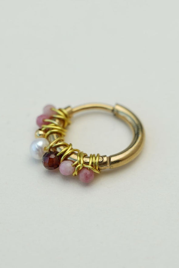 harvestclub-harvest-club-leuven-mujajuma-muja-juma-earring-rhodonite-with-pearl-mini-407393-nl-G