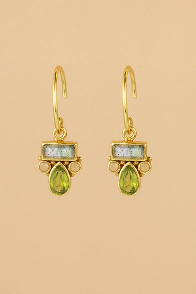 harvestclub-harvest-club-leuven-mujajuma-norma-hanging-earring-2x5-labradorite-1