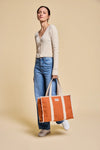 harvestclub-harvest-club-leuven-oscar-tote-bag-sienna-20250124_Hindbag_Veste_0811_WEB_sRGB_72dpi_900x_9c24b1a2-9ab7-481d-aff7-747d6fa140fa