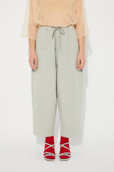 harvestclub-harvest-club-leuven-rita-row-ritarowSS25LOW_WEB2514-PA_LightGrey_Pants_EVERGREEN_SS25_1