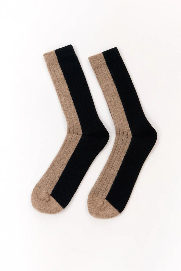 harvestclub-harvest-club-leuven-suite13-aw25-bicolor-wool-socks-black-1