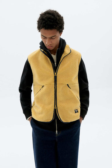 harvestclub-harvest-club-leuven-thinkingmu-thinking-mu-craig-vest-sahara-sun-2