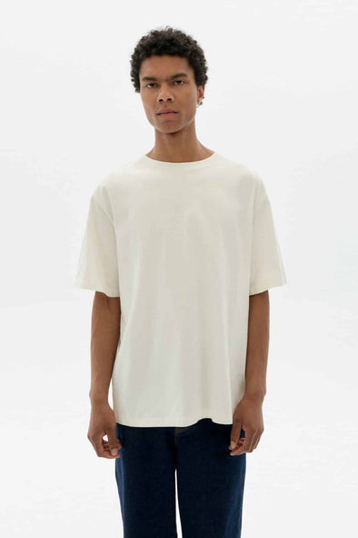 harvestclub-harvest-club-leuven-thinkingmu-thinking-mu-eric-t-shirt-tomaquet-white-3