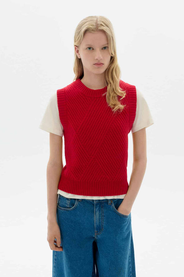 harvestclub-harvest-club-leuven-thinkingmu-thinking-mu-kaia-knitted-vest-red-1