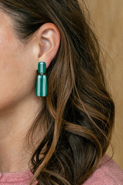 harvestclub-harvest-club-leuven-van-schaaijk-studio-julia-earrings-emerald-sea-2