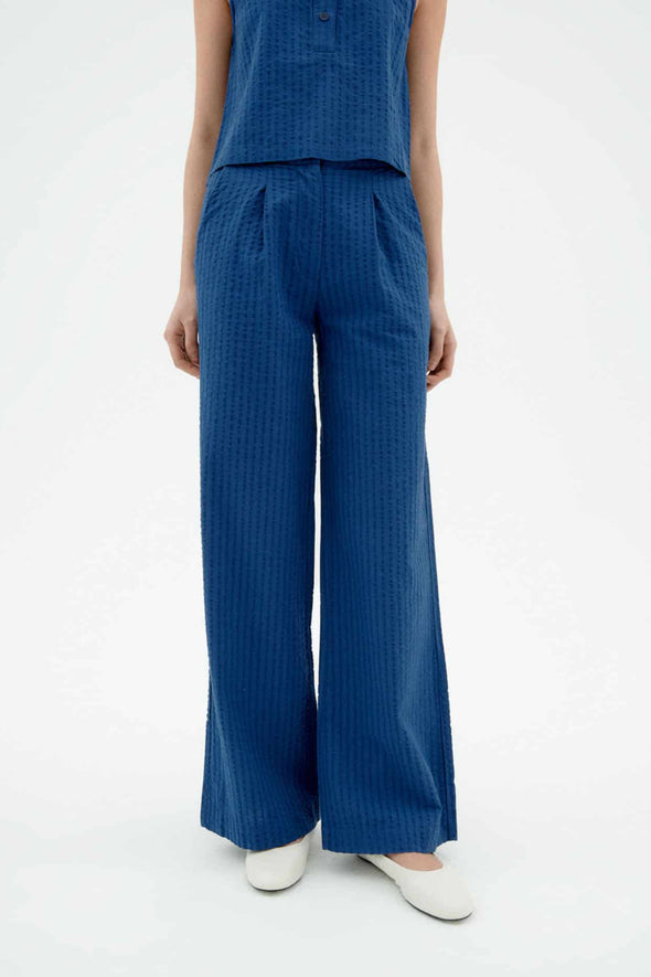 harvestclub-harvest-club-thinking-mu-TMU_product_cobalt-seersucker-manolita-pants-2