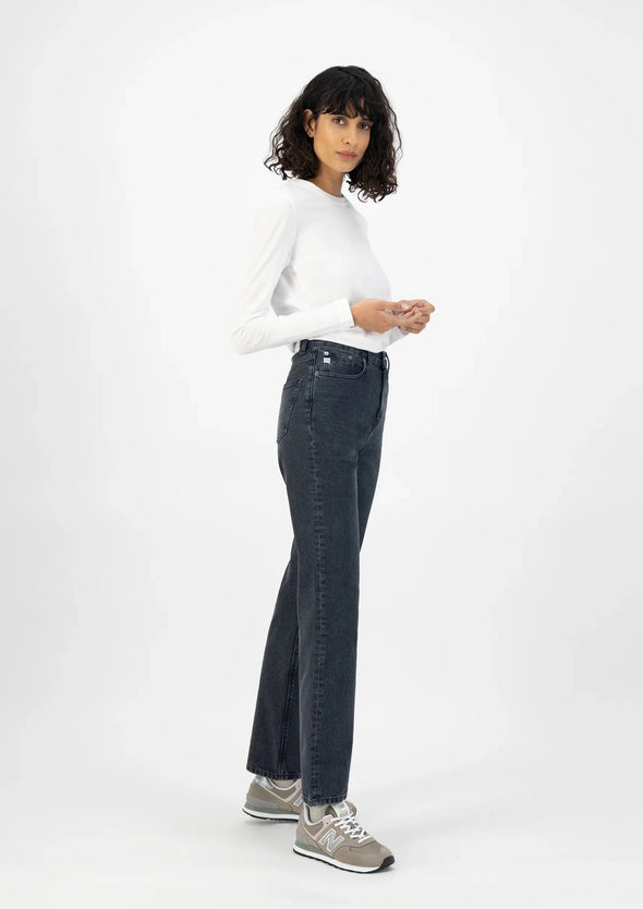 harvestclub-harvest-club-leuven-mud-jeans-relax-rose-used-black
