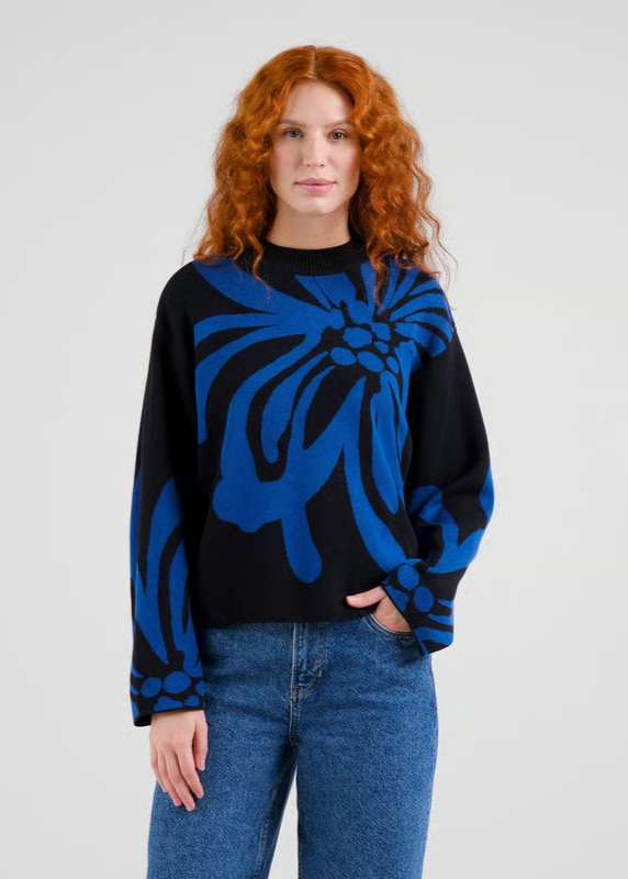 DEDICATED Limhamn Sweater • Big Flower Blue