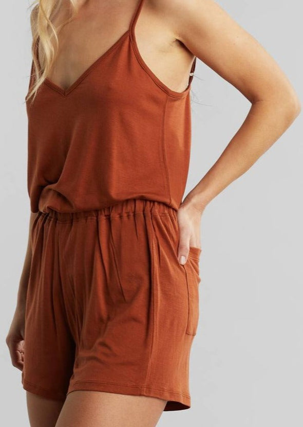 Harvestclub-Harvest-club-Leuven-dedicated-lounge-short-lyby-mocha-brown