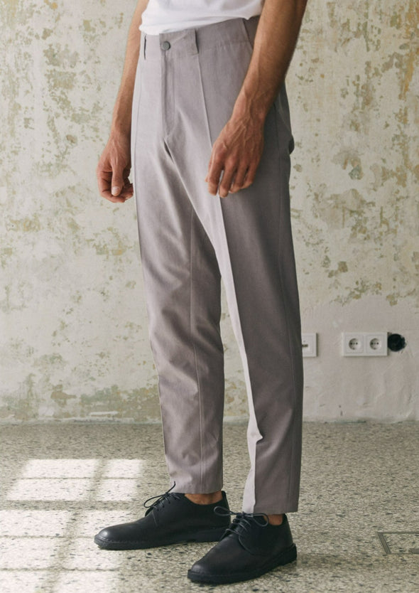 harvestclub-harvest-club-leuven-about-companions-jostha-trousers-stone-grey-tencel