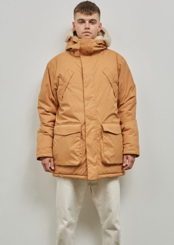 EMBASSY OF BRICKS AND LOGS Whitecourt Parka • Brown Sugar